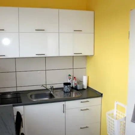 Lena Apartman *
