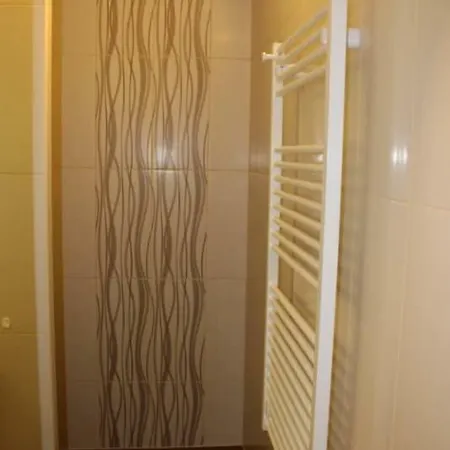 Lena Apartman Apartament *